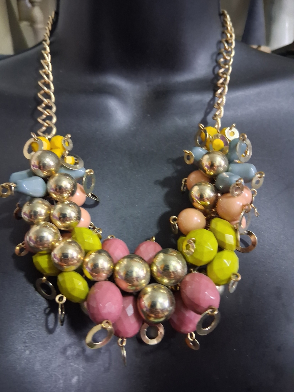 Quixotic Multi-Color Beaded Cluster Statement Necklace - Gold Tone Bib Vintage